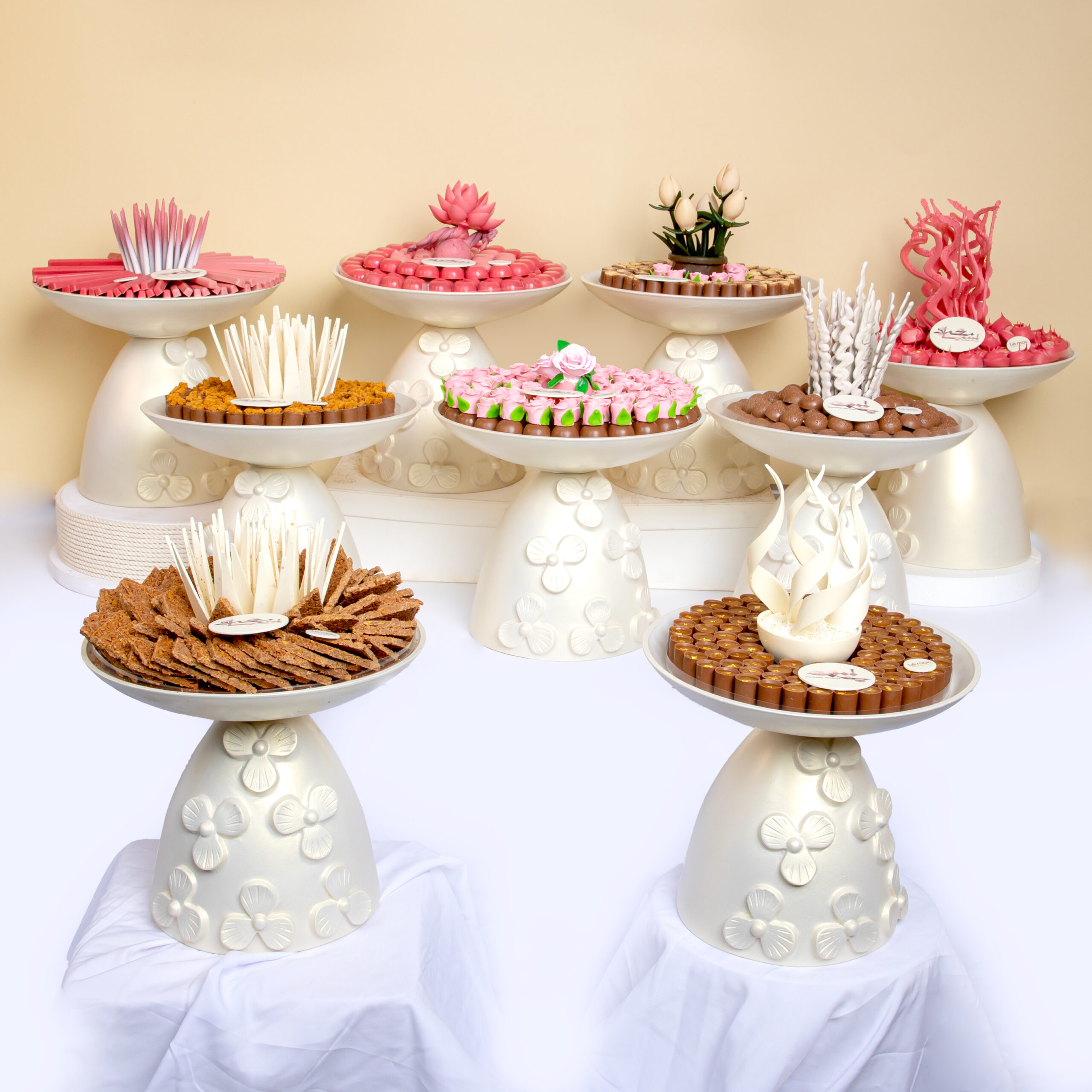 Le Mac Chocolatier - Wedding Luxury Combo Chocolate Trey – Mixed Flavors